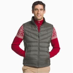👀50% OFF🤍 NWT‼️ IZOD Men's Quilted Puffer Vest